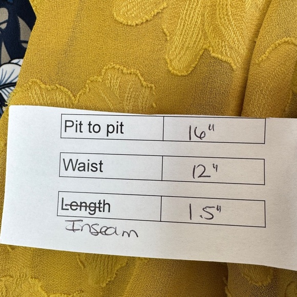 💎 Lulus Lovely Times Floral Backless Short Romper Yellow - Picture 12 of 13